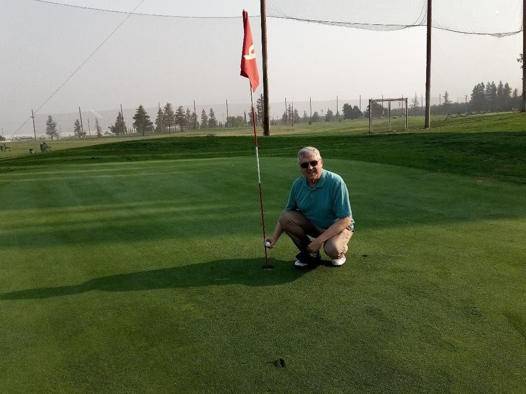 Enjoying the moments right after my first hole-in-one. Photo: Newvine Personal Collection