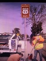 Historic 99 signs have been placed in seven locations along Gateway Drive in Madera. Photo: Madera Tribune.
