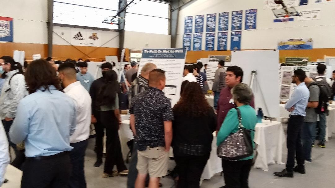 The UC Merced Gymnasium was headquarters for a tradeshow like project presentation held in the morning of the annual Innovate to Grow event. Later in the day, each group presented specific findings of their research to judges in individual classrooms. Photo: Steve Newvine