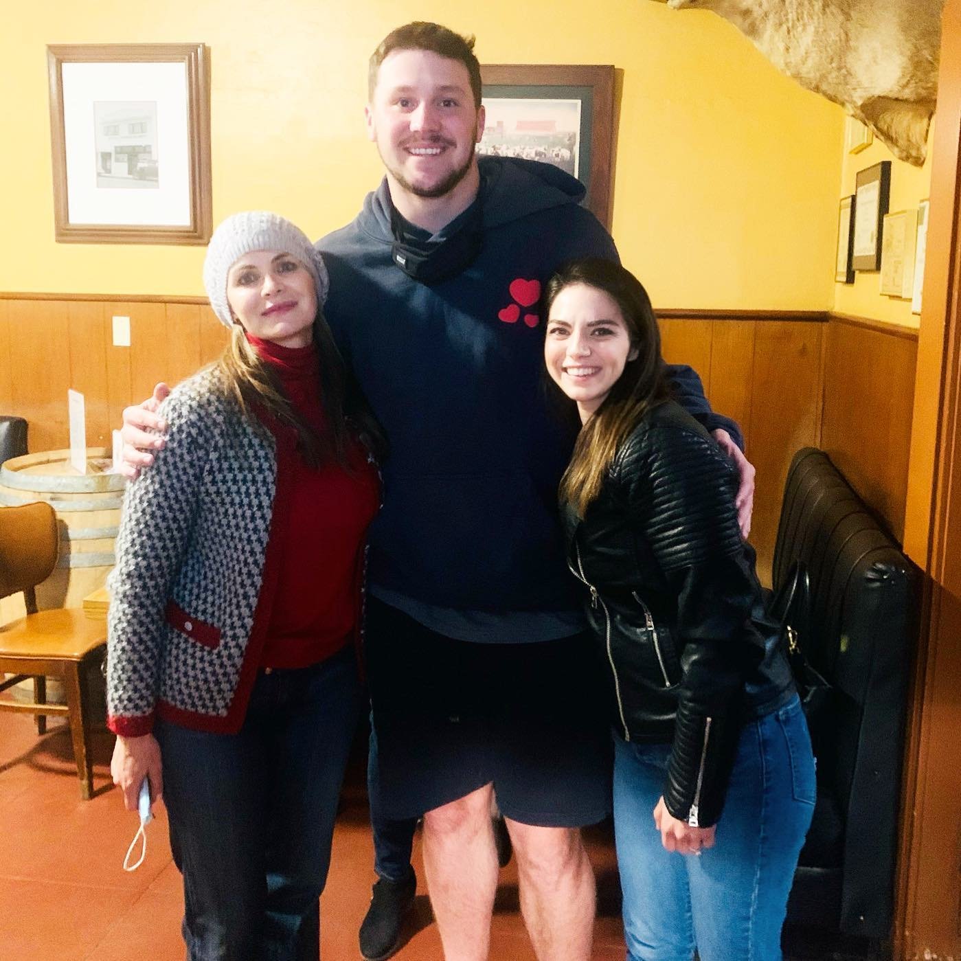 Buffalo Bills quarterback and Firebaugh native Josh Allen dines at Wool Growers when he visits family in the off-season. He’s flanked here by owners Ruth Reynosa and Talisa Vander Poel. Photo: Wool Growers Restaurant Facebook page.