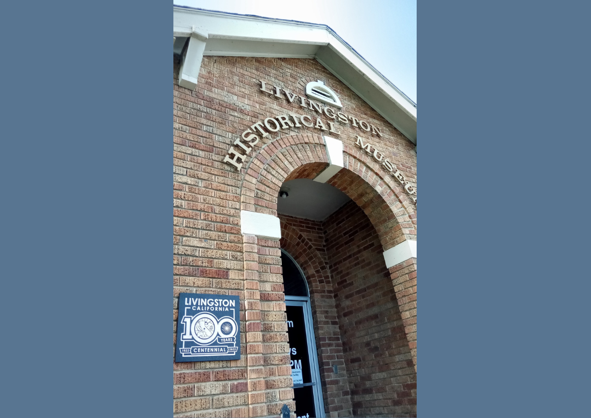 A special plaque marking the centennial of the City of Livingston has been mounted near the front door of the Livingston Historical Museum. Photo: Steve Newvine