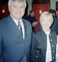 The late Florence Henderson, who played the Mrs. Brady on the Brady Bunch, was one of several celebrities who met fans at the Game Show Congress. Photo: Newvine Personal Collection
